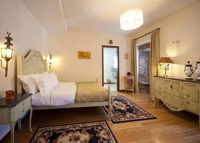 Bed & Breakfast Artvilla Cadaval