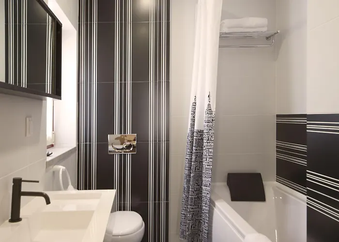 Alojamento de Acomodação e Pequeno-almoço Artvilla