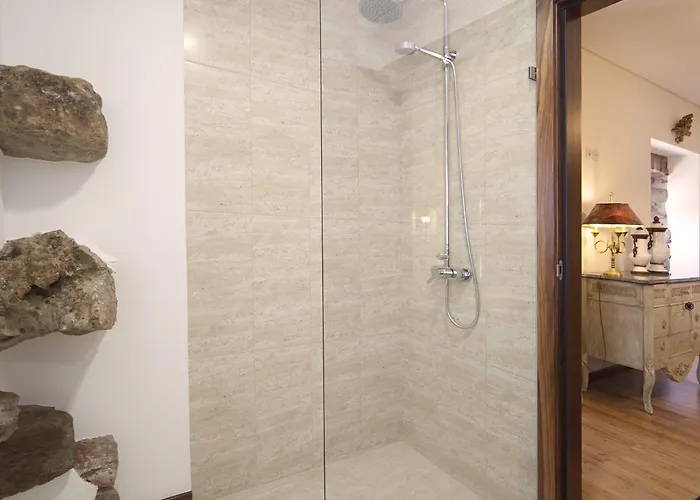 Artvilla 4*