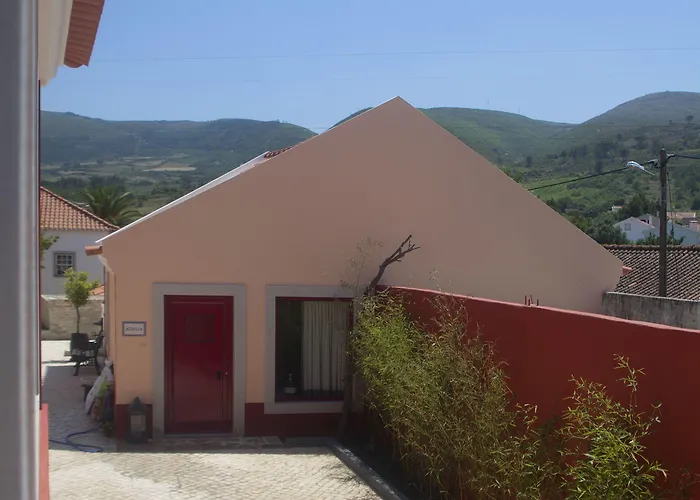 Alojamento de Acomodação e Pequeno-almoço Artvilla