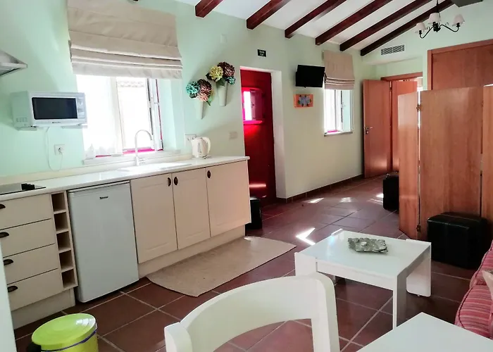 Alojamento de Acomodação e Pequeno-almoço Artvilla Cadaval